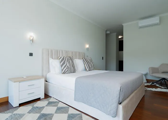 Aletheia By Lovelystay Villa *